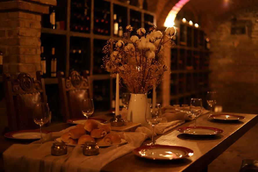 Dinner & Champagne Tasting (1)